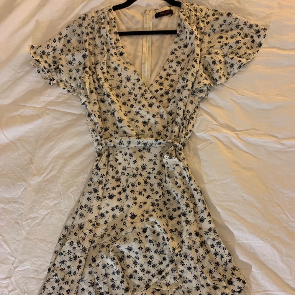 Cute girly dress with ruffles.